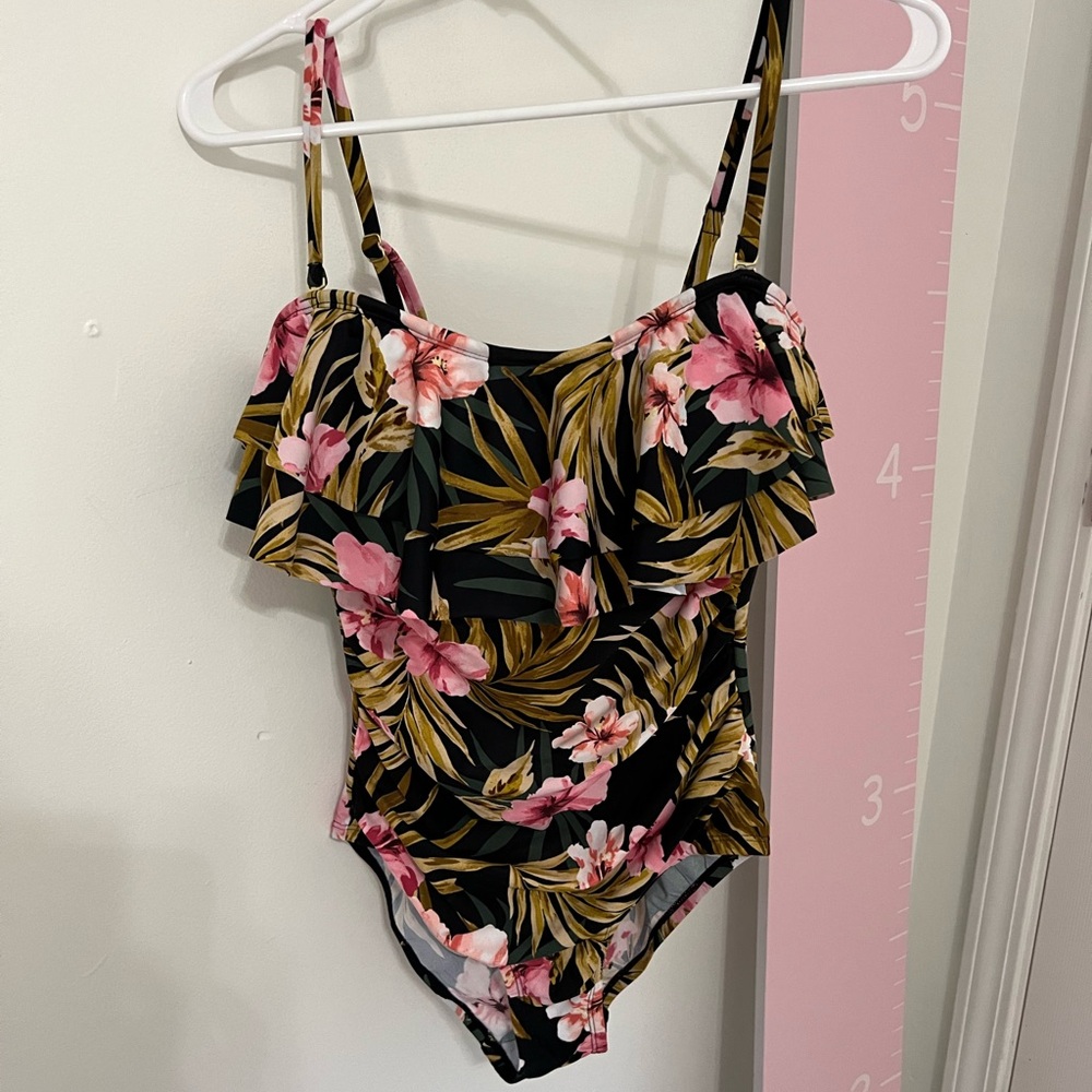 Kona Sol One Piece Swimsuit